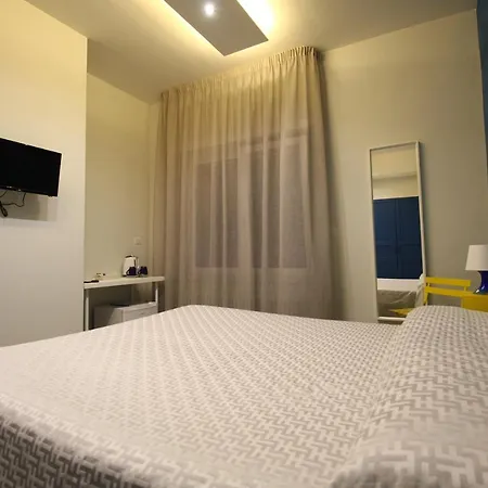 Recia Room-3